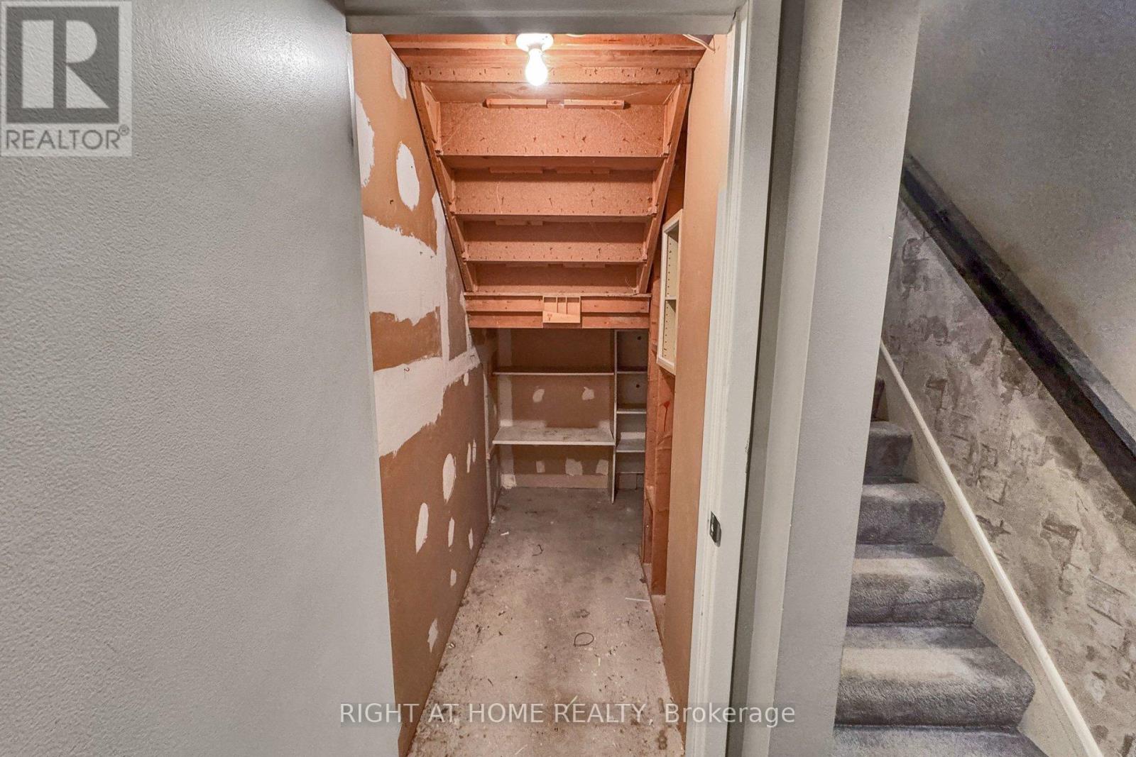 22 Blueridge Square, Brampton, Ontario  L6Z 1A1 - Photo 41 - W13003422