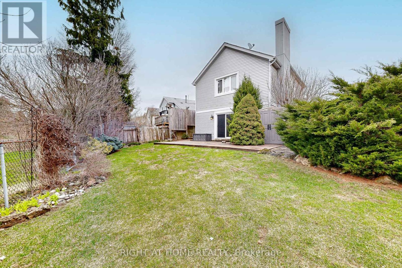 22 Blueridge Square, Brampton, Ontario  L6Z 1A1 - Photo 46 - W13003422