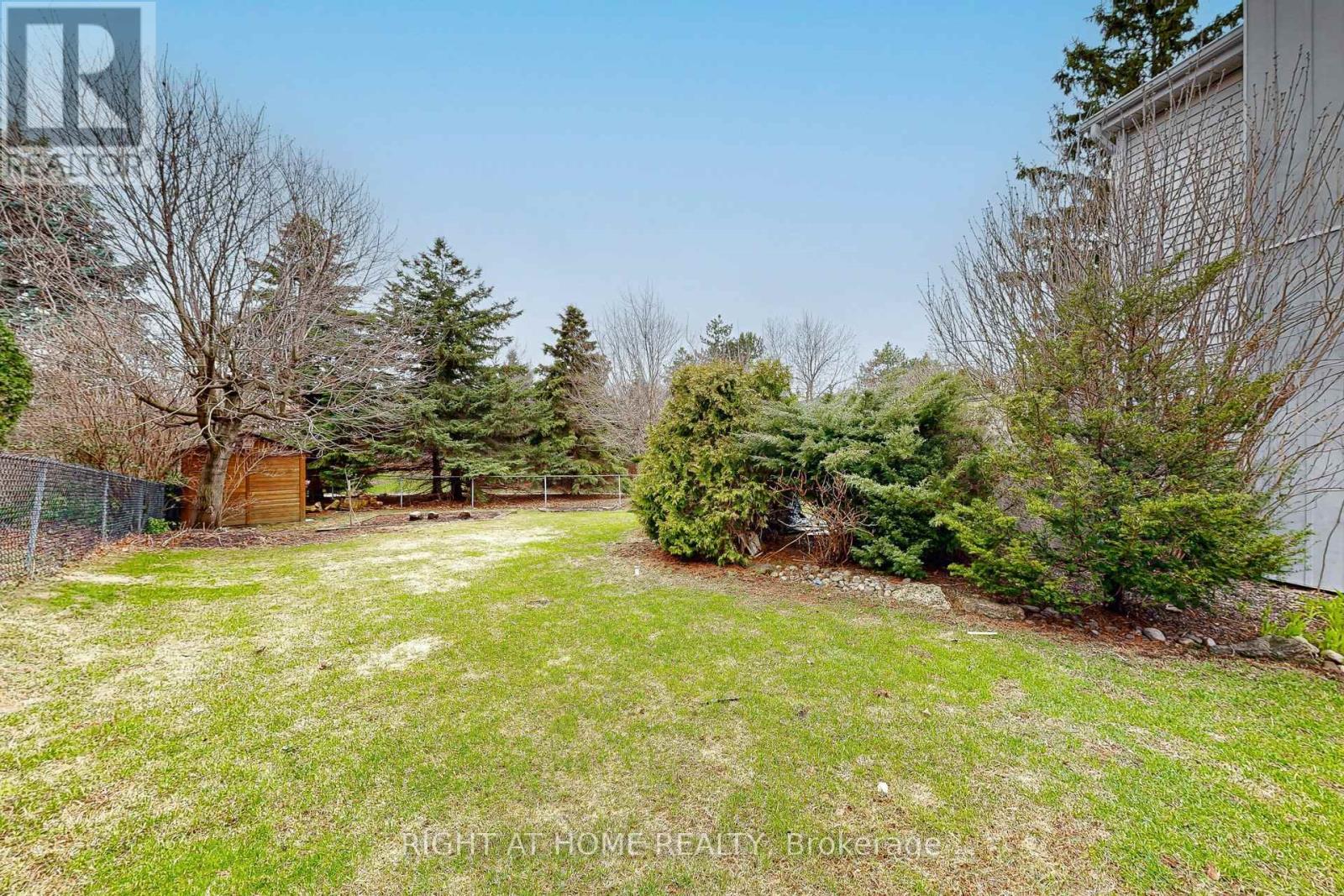 22 Blueridge Square, Brampton, Ontario  L6Z 1A1 - Photo 49 - W13003422