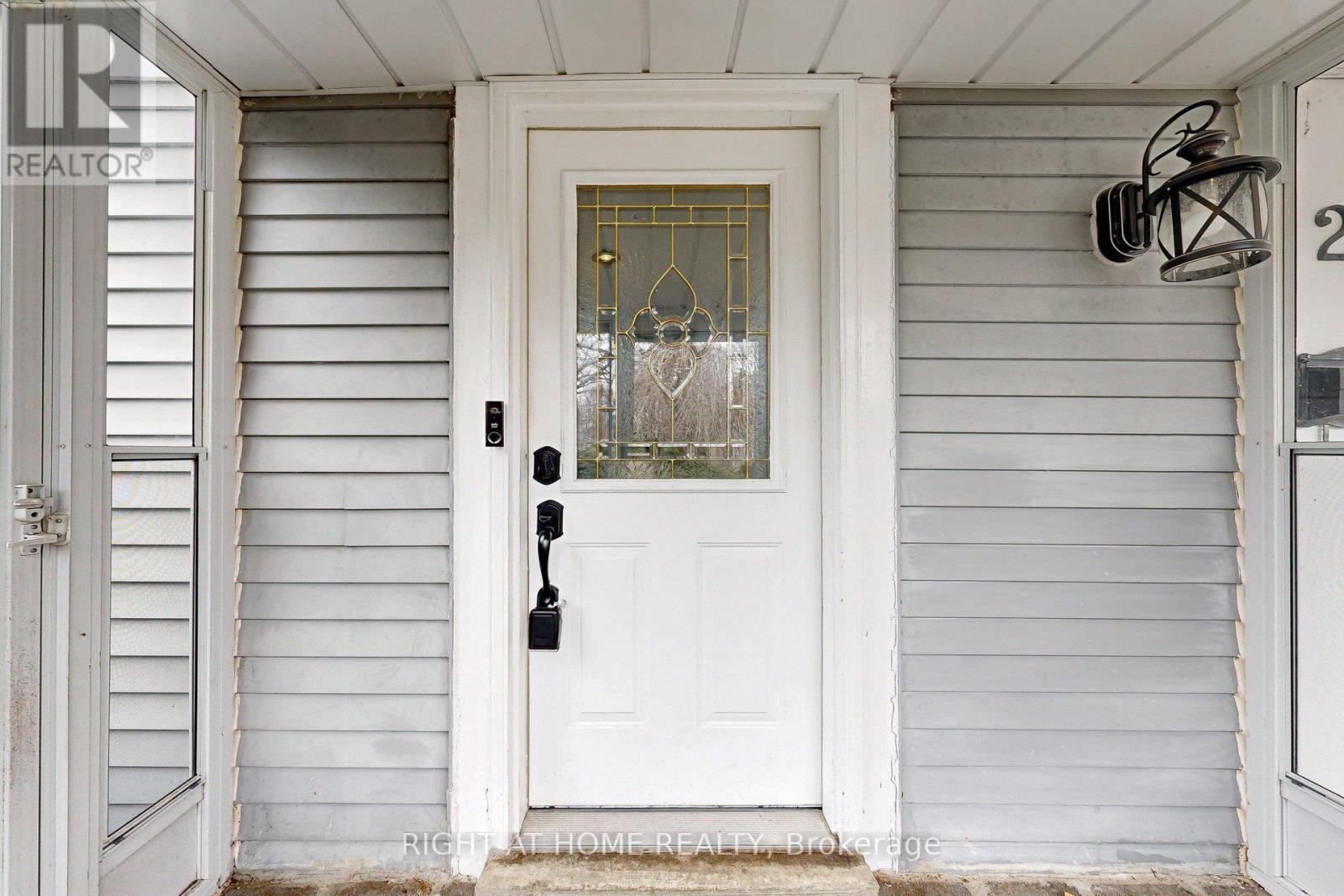 22 Blueridge Square, Brampton, Ontario  L6Z 1A1 - Photo 5 - W13003422