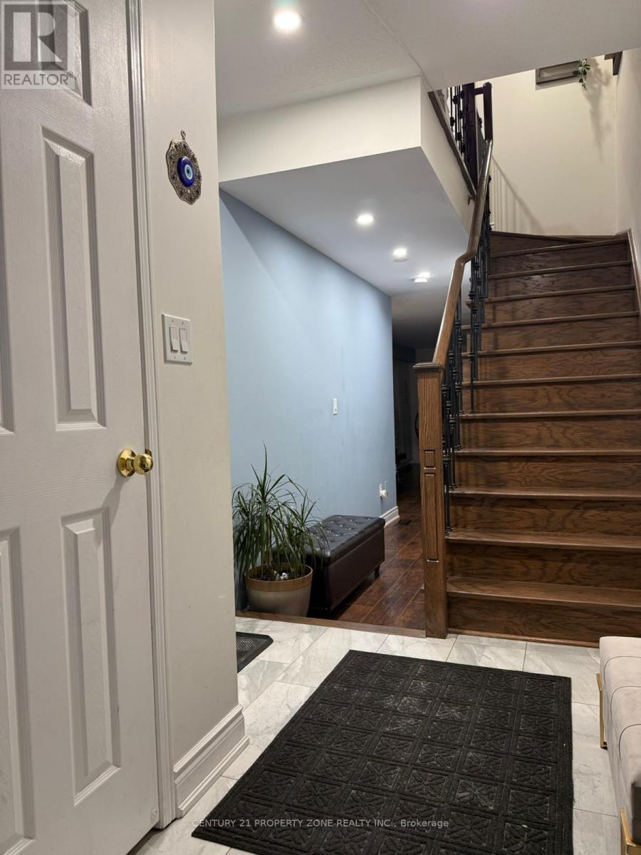 321 Aspendale Crescent, Mississauga, Ontario  L5W 0E7 - Photo 25 - W13003454