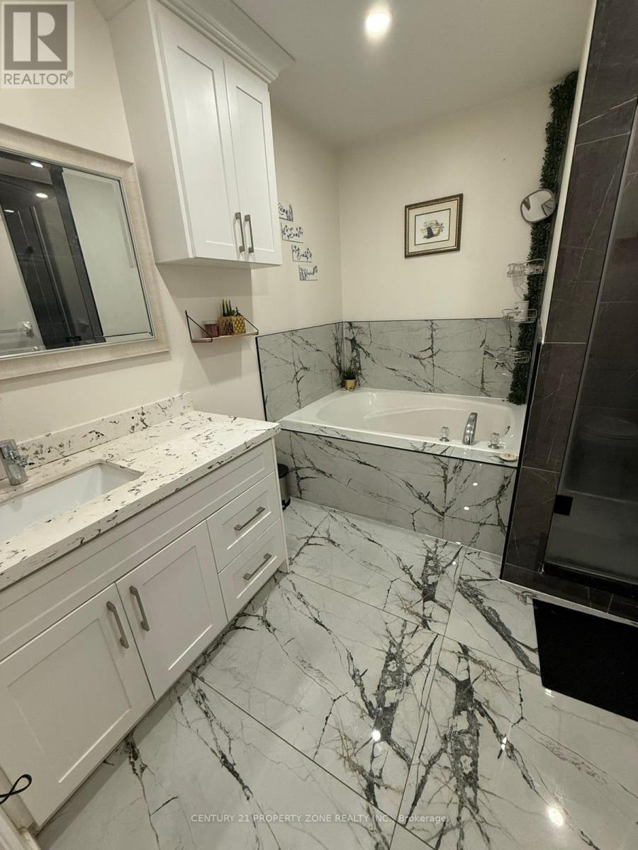 321 Aspendale Crescent, Mississauga, Ontario  L5W 0E7 - Photo 9 - W13003454