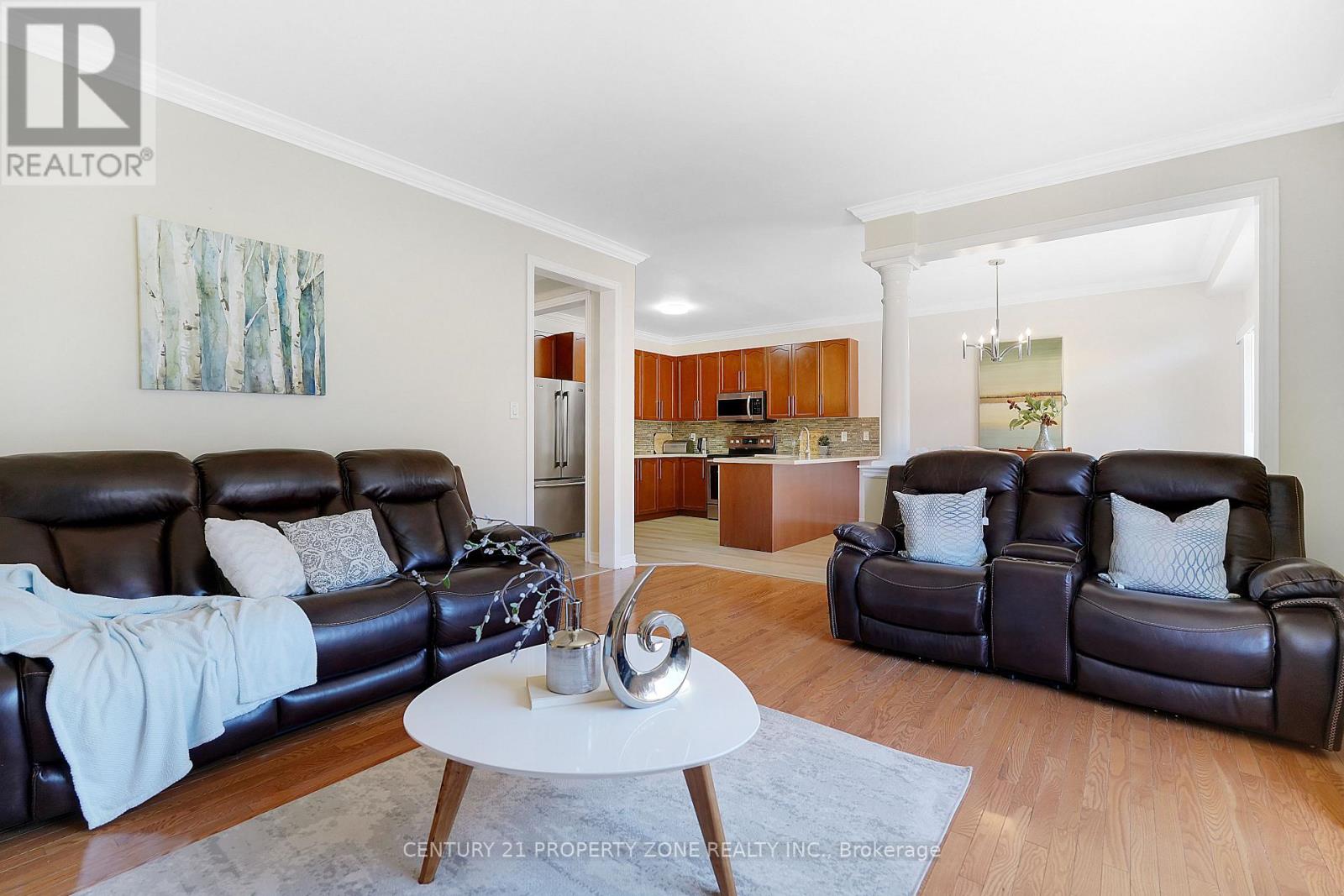 43 Alice Springs Crescent, Brampton, Ontario  L6X 0R7 - Photo 8 - W13003462