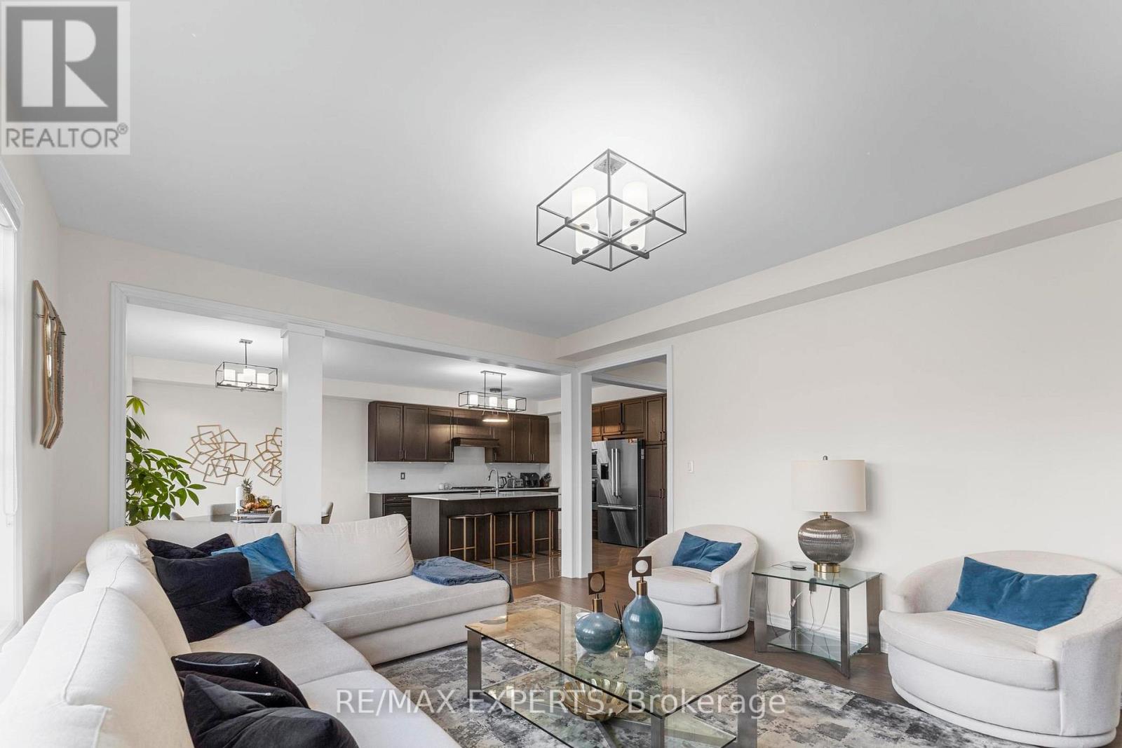 572 Queen Mary Drive, Brampton, Ontario  L7A 4Y6 - Photo 8 - W13003486