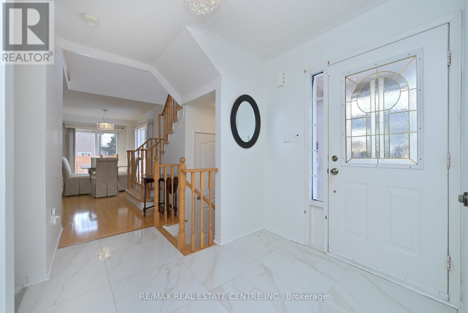 5554 Linwell Place, Mississauga, Ontario  L5M 6L7 - Photo 4 - W13003534