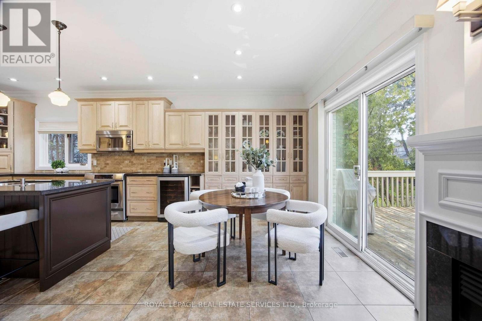 100 Rathburn Road, Toronto, Ontario  M9A 1R7 - Photo 12 - W13003574