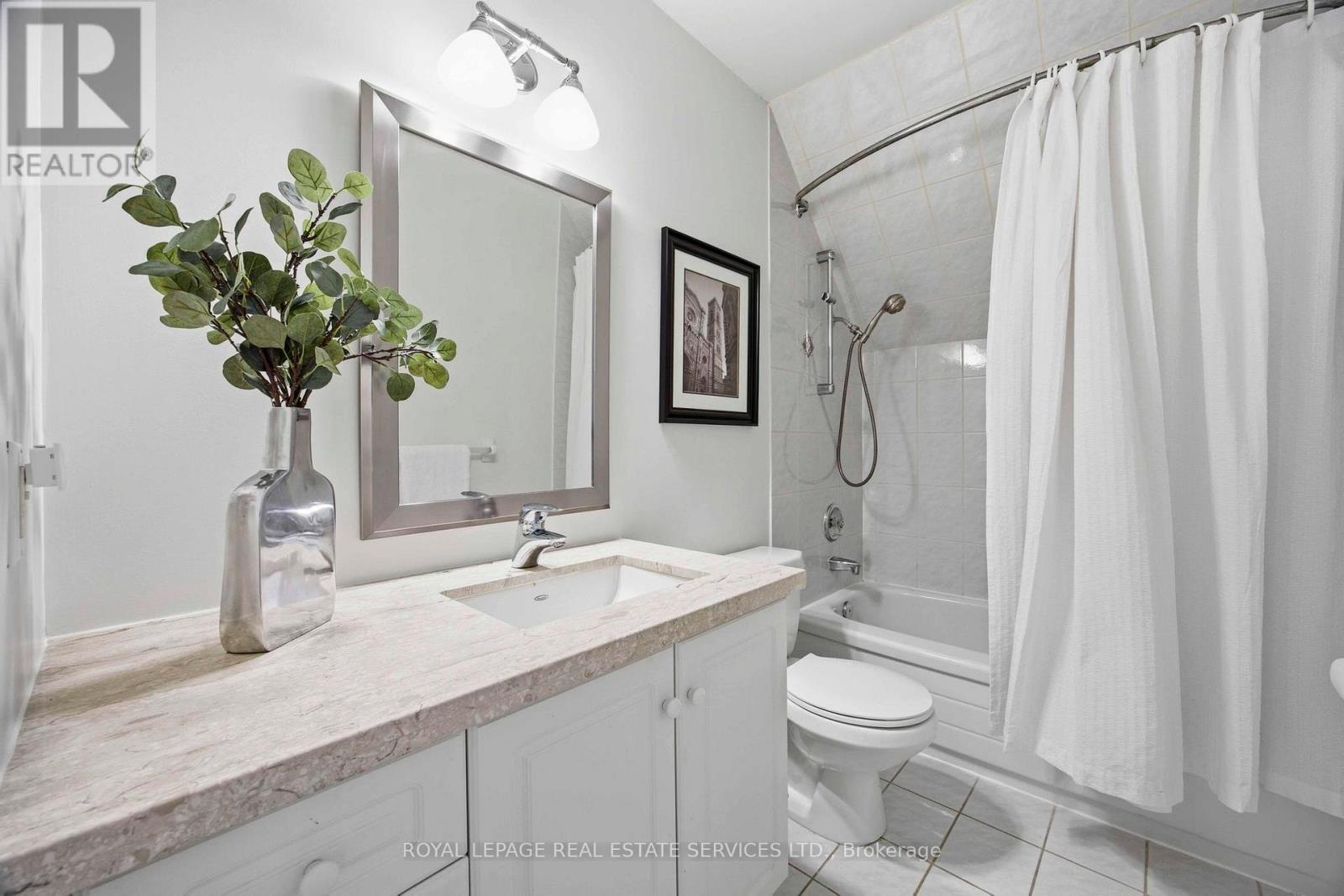 100 Rathburn Road, Toronto, Ontario  M9A 1R7 - Photo 24 - W13003574