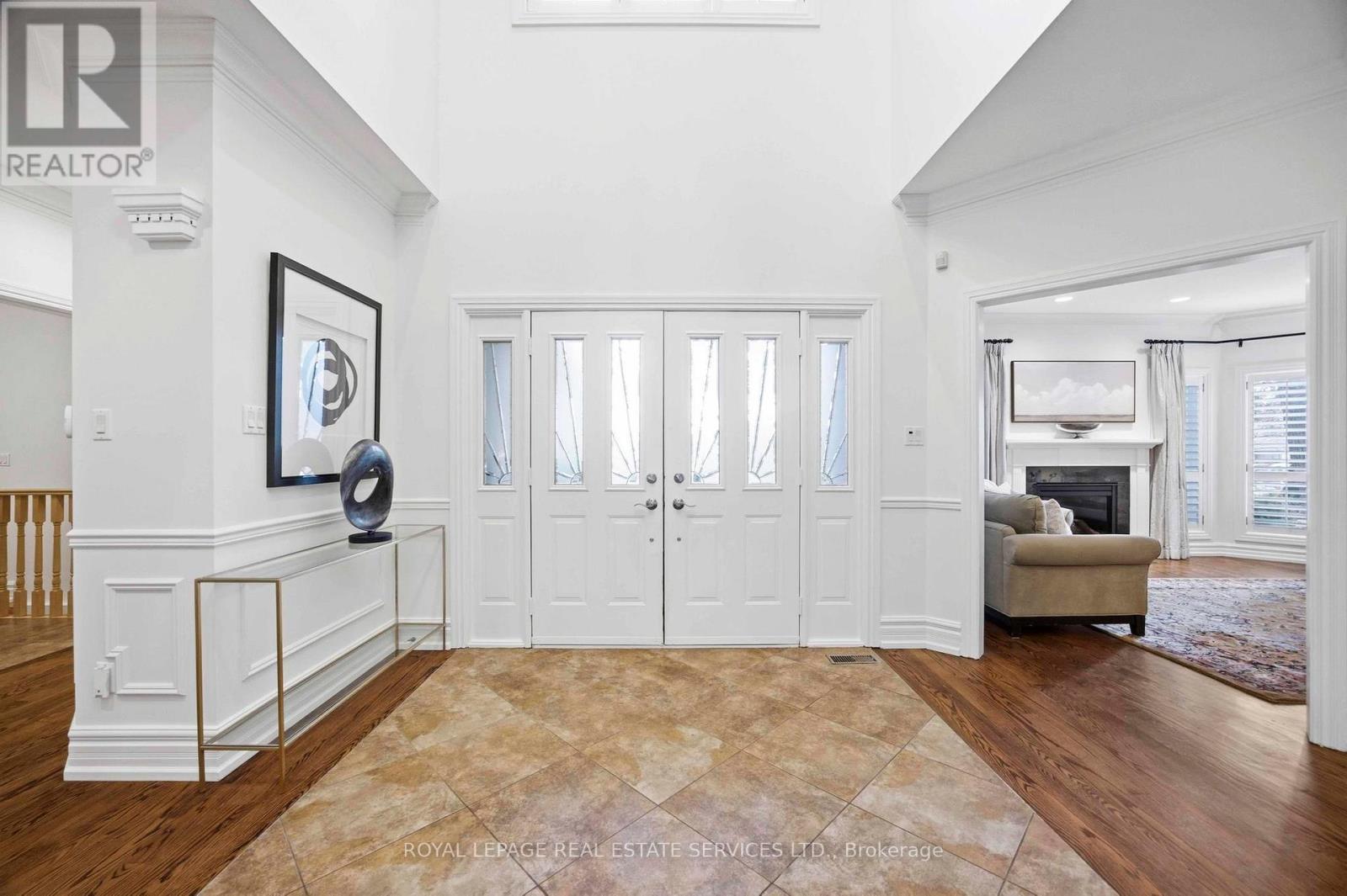 100 Rathburn Road, Toronto, Ontario  M9A 1R7 - Photo 4 - W13003574