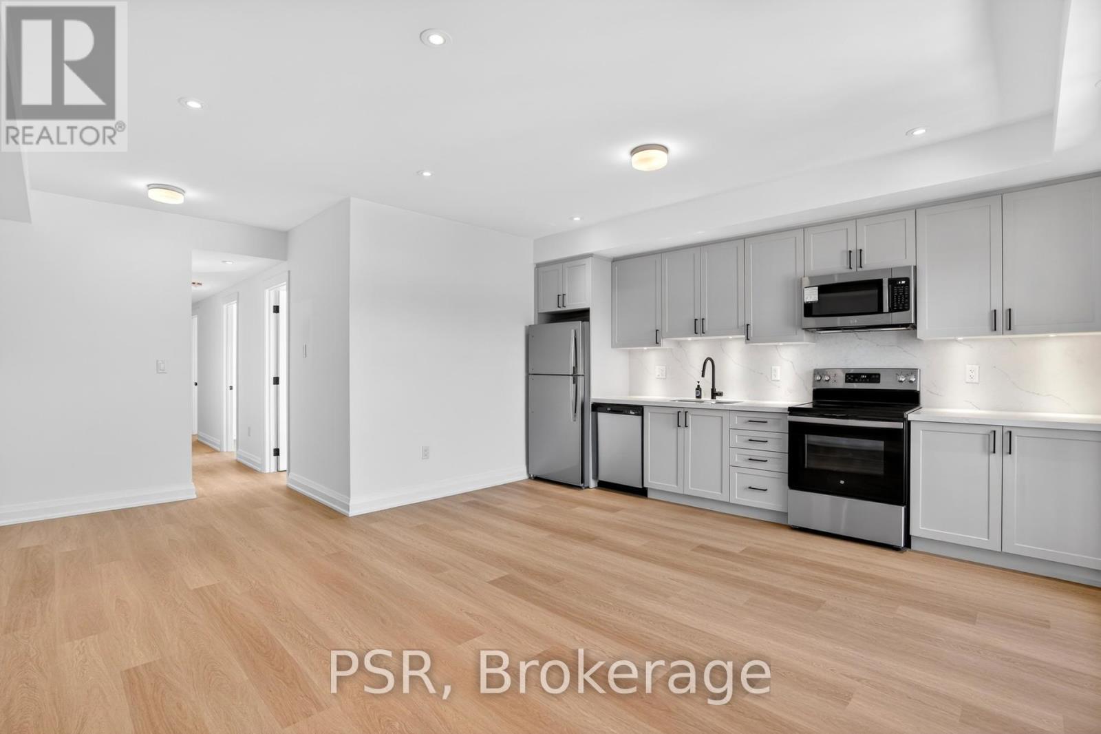 B - 218 Aileen Avenue, Toronto, Ontario  M6M 1G4 - Photo 10 - W13003592