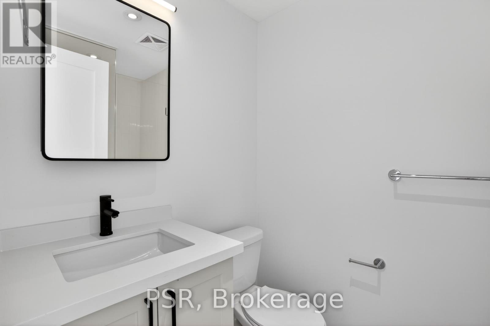 B - 218 Aileen Avenue, Toronto, Ontario  M6M 1G4 - Photo 16 - W13003592