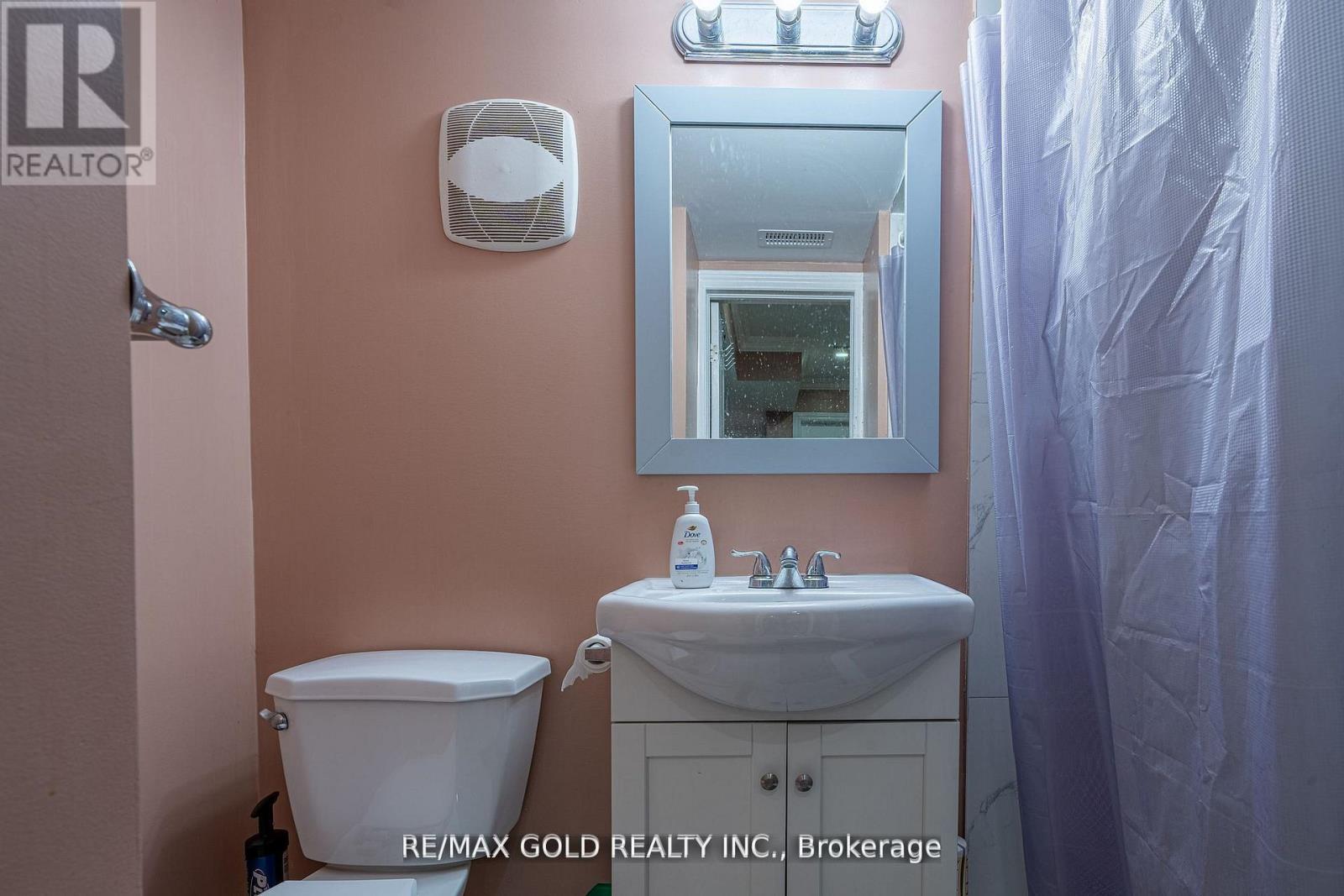 10 Spokanne Street, Brampton, Ontario  L6R 4A2 - Photo 33 - W13003650