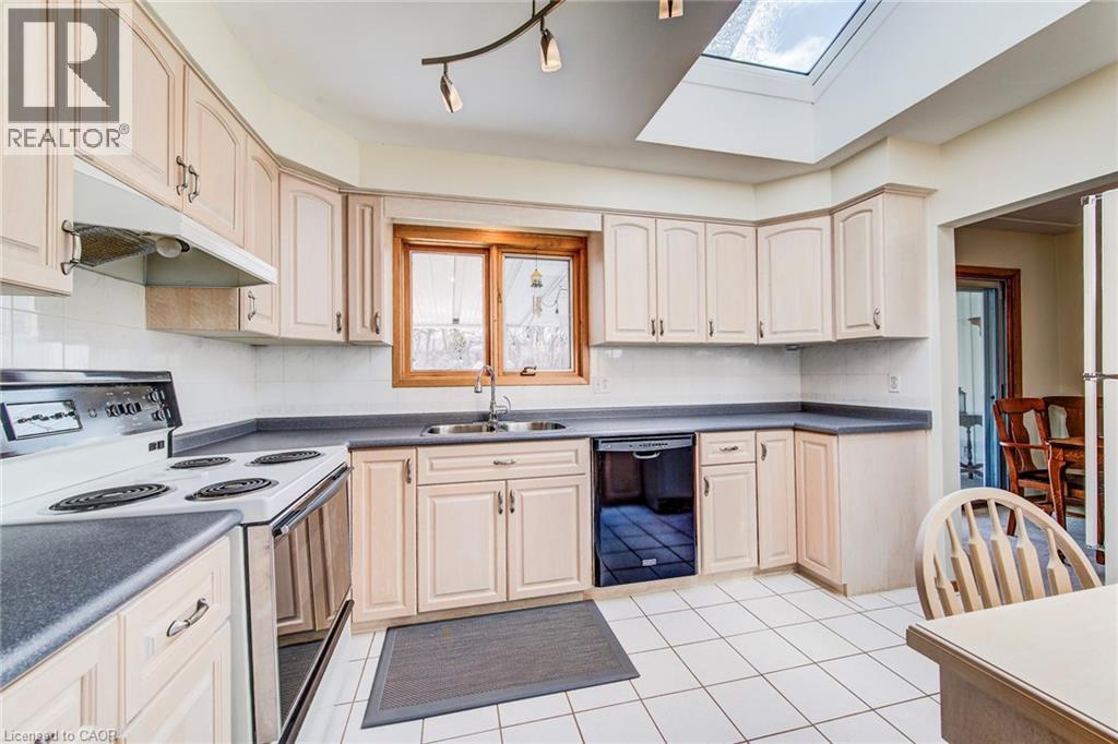 85 Burlington Drive, Kitchener, Ontario  N2B 1T4 - Photo 11 - 40821049