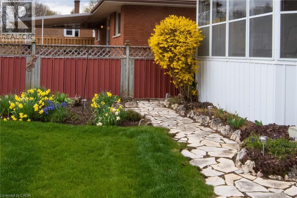 85 Burlington Drive, Kitchener, Ontario  N2B 1T4 - Photo 39 - 40821049