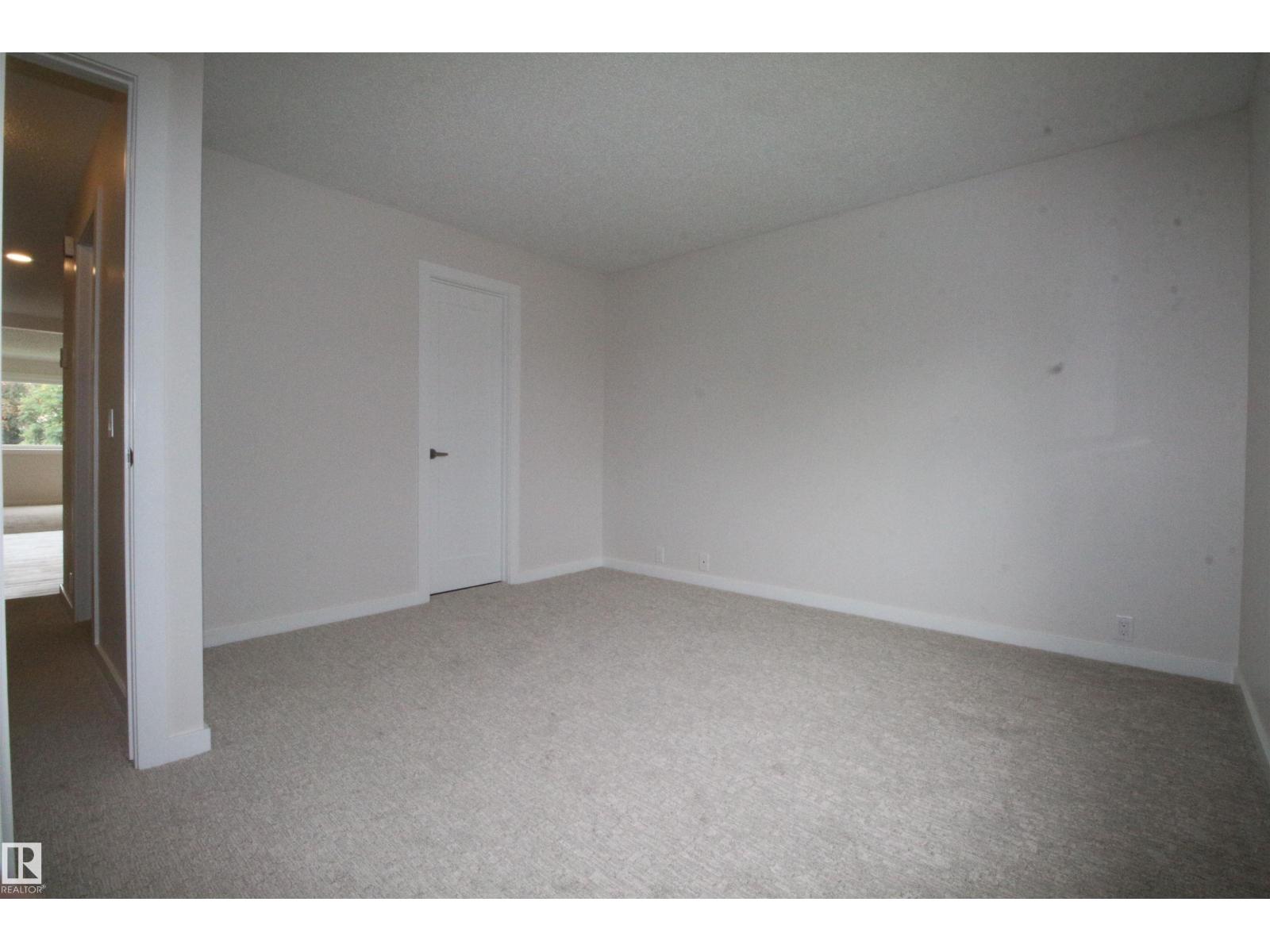 4830 32 Av Nw, Edmonton, Alberta  T6L 4H9 - Photo 10 - E4482424