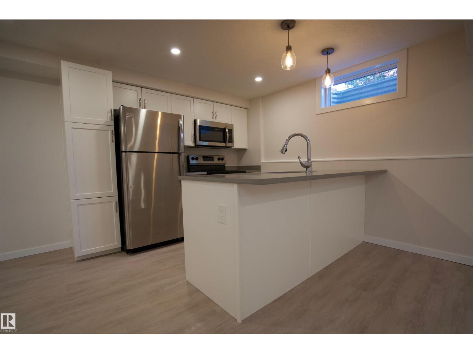 4830 32 Av Nw, Edmonton, Alberta  T6L 4H9 - Photo 15 - E4482424