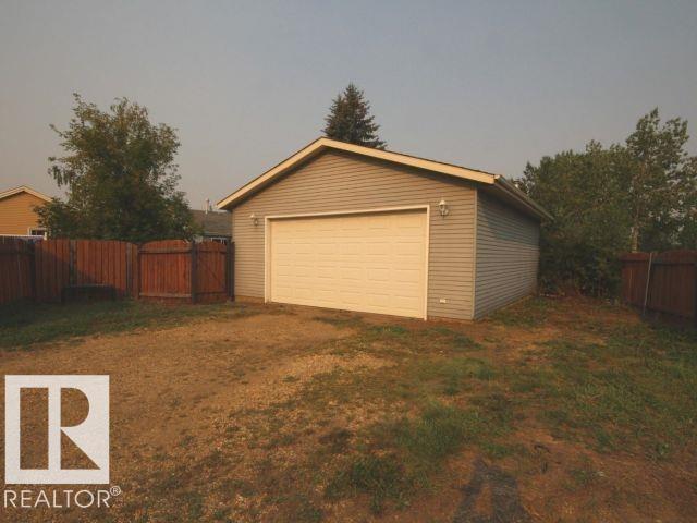 4830 32 Av Nw, Edmonton, Alberta  T6L 4H9 - Photo 24 - E4482424