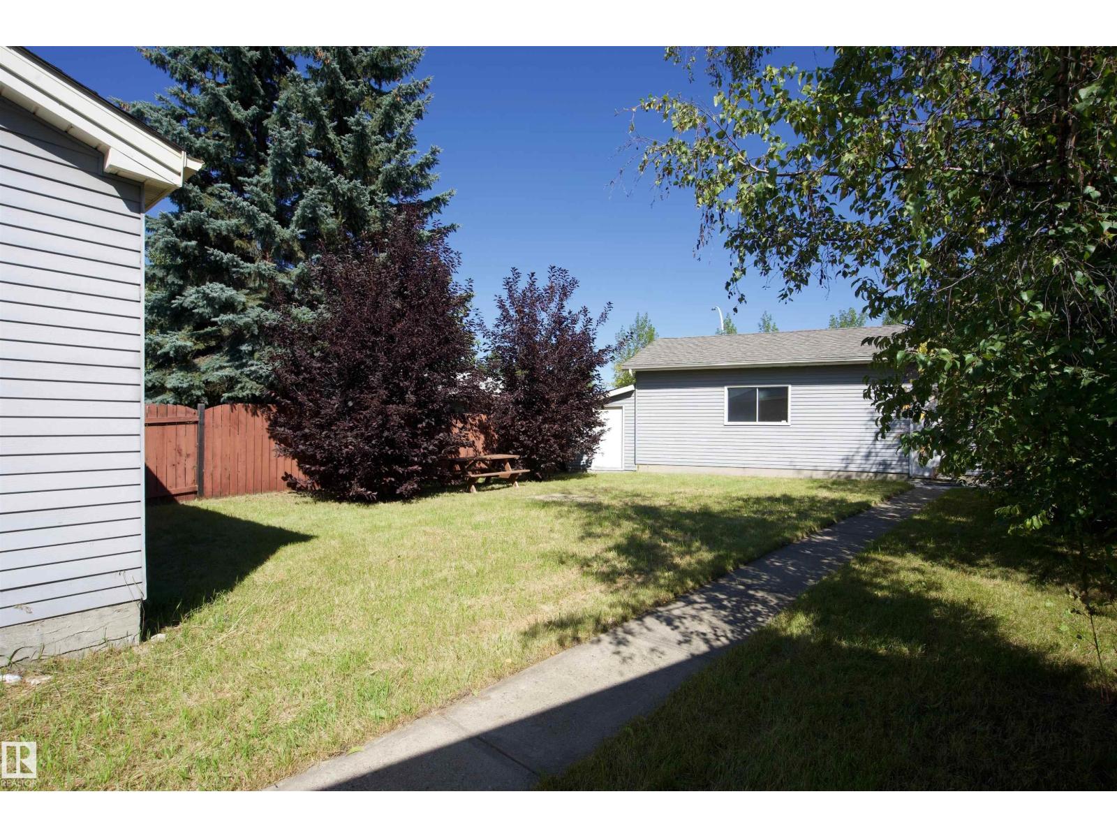 4830 32 Av Nw, Edmonton, Alberta  T6L 4H9 - Photo 25 - E4482424