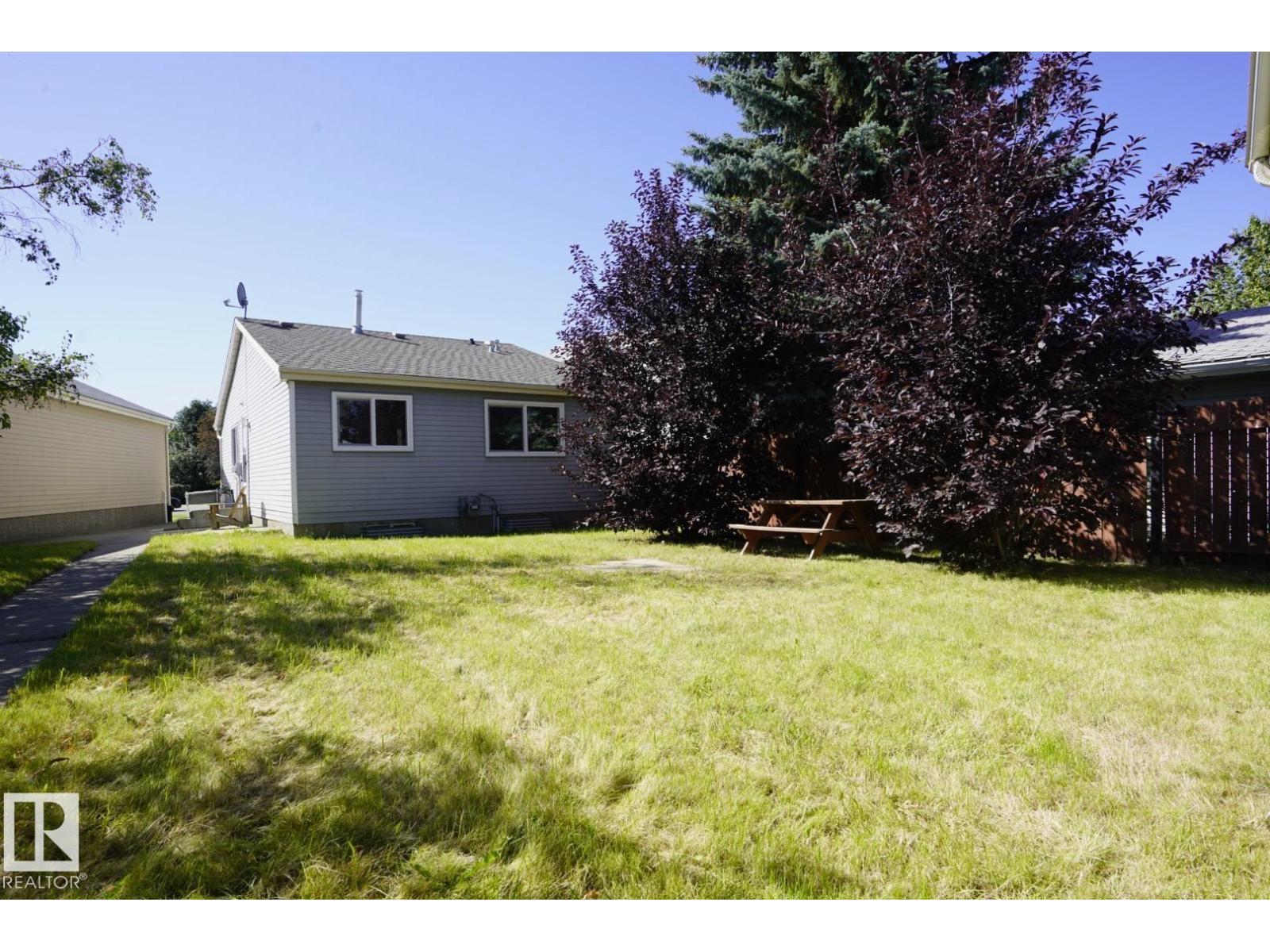 4830 32 Av Nw, Edmonton, Alberta  T6L 4H9 - Photo 26 - E4482424