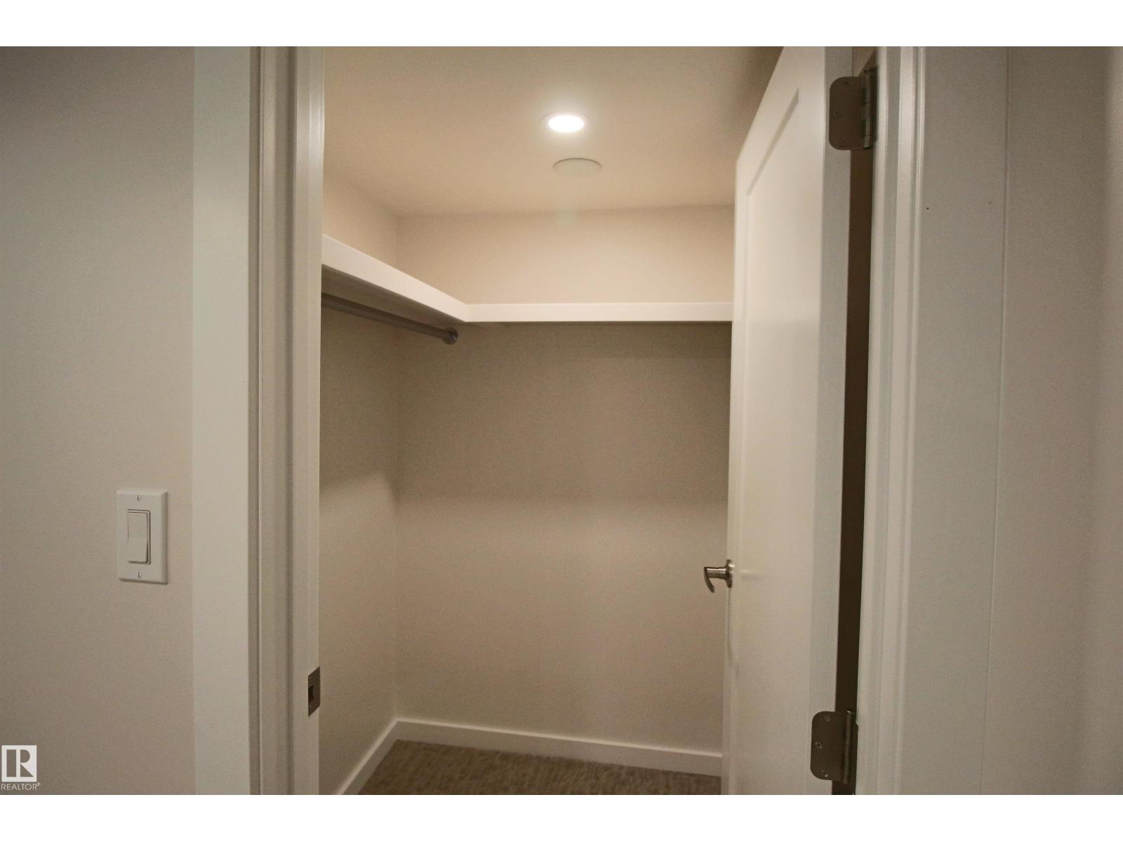 4830 32 Av Nw, Edmonton, Alberta  T6L 4H9 - Photo 6 - E4482424