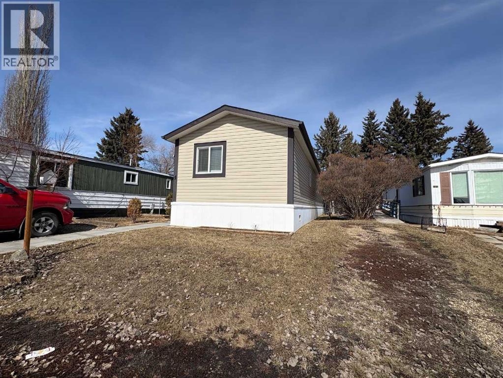 71, 4000 Minto Street, Penhold, Alberta  T0M 1R0 - Photo 24 - A2298878