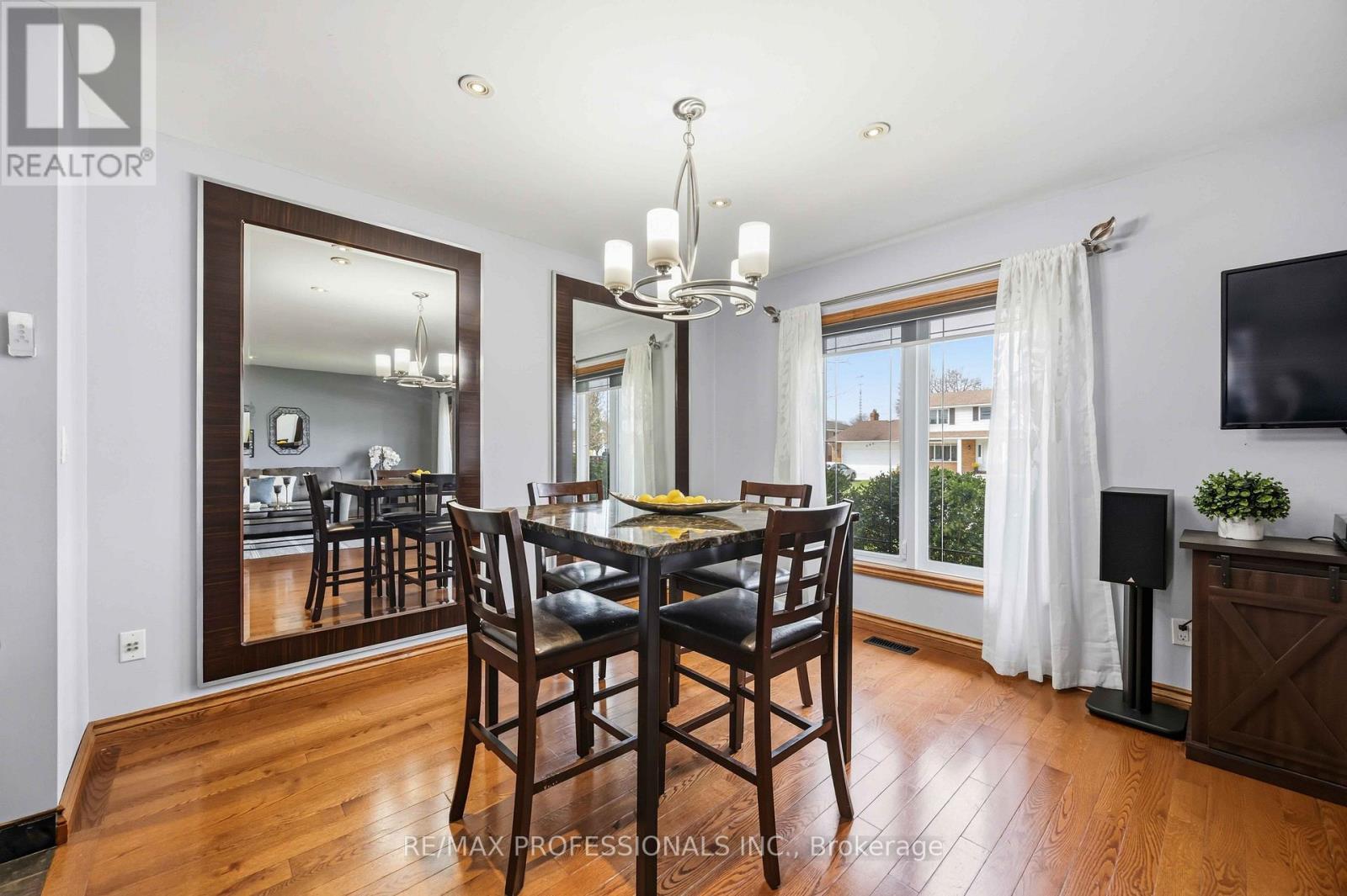 812 Danbury Crescent, Sarnia, Ontario  N7S 4L8 - Photo 11 - X13003432