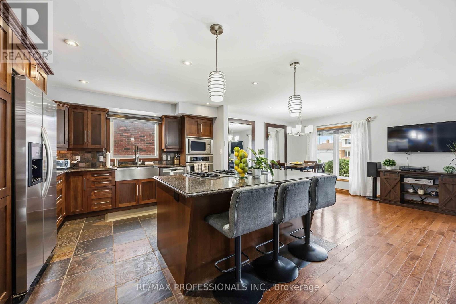 812 Danbury Crescent, Sarnia, Ontario  N7S 4L8 - Photo 13 - X13003432