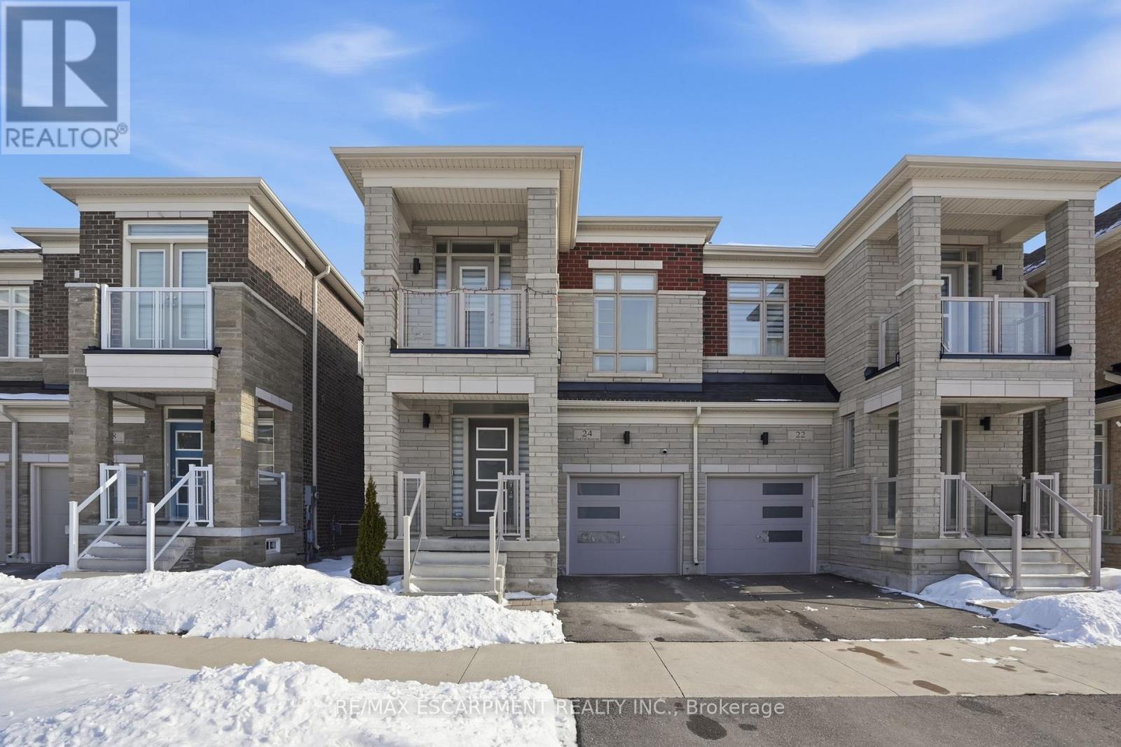 24 GREAT FALLS BOULEVARD, Hamilton, Ontario