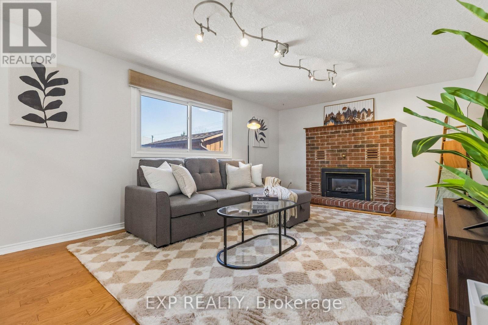 370 Stephanie Drive, Guelph, Ontario  N1K 1R2 - Photo 7 - X13003570