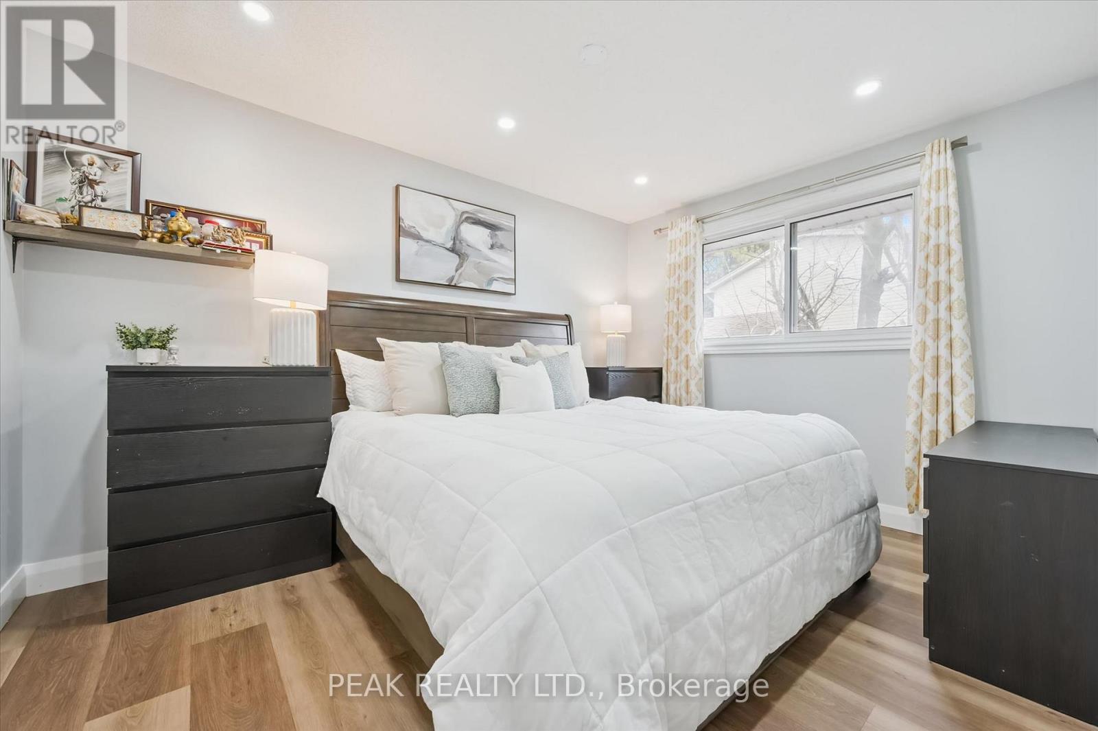 B - 235 Cedarbrae Avenue, Waterloo, Ontario  N2L 4S8 - Photo 20 - X13003578