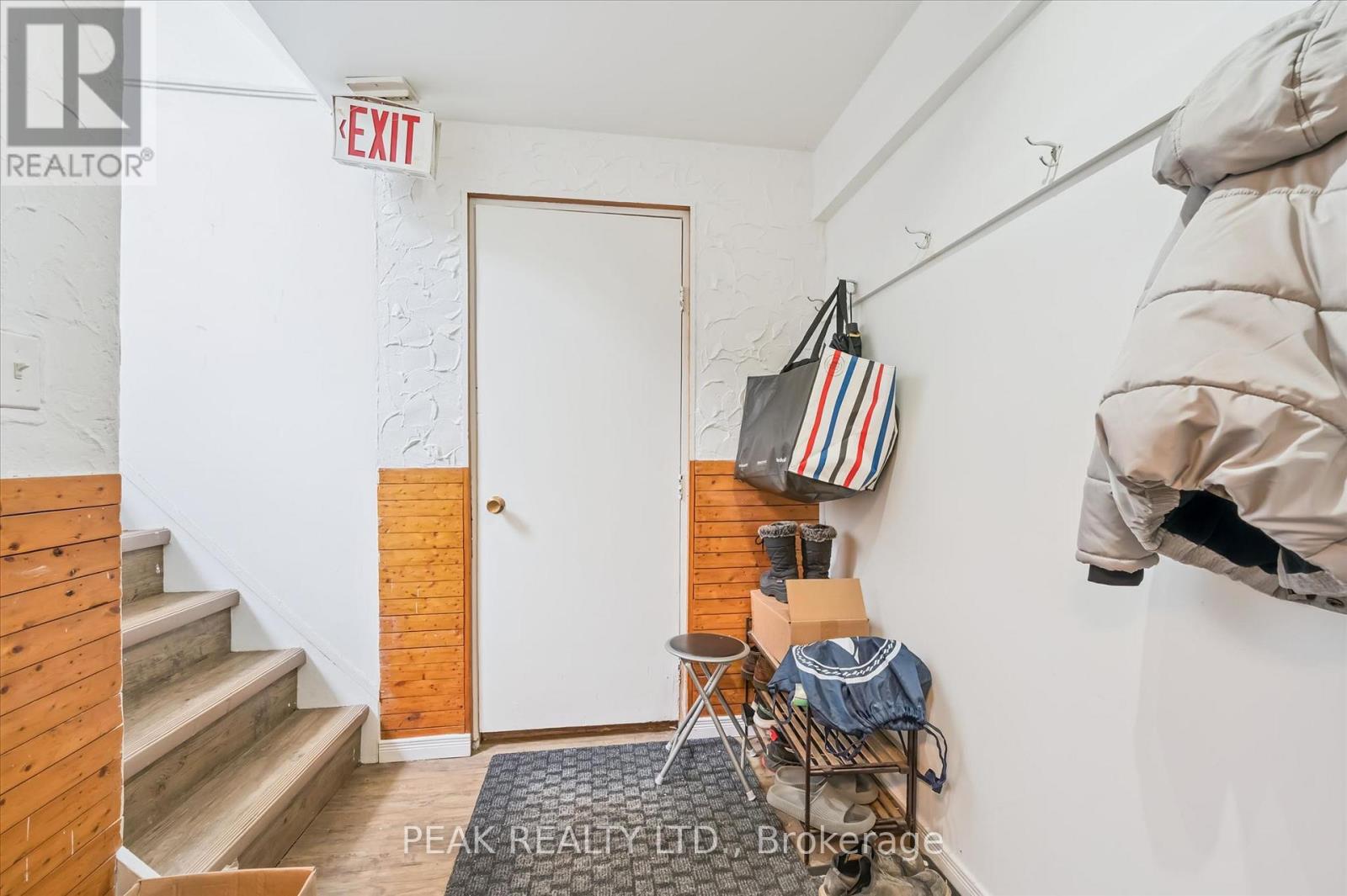 B - 235 Cedarbrae Avenue, Waterloo, Ontario  N2L 4S8 - Photo 27 - X13003578