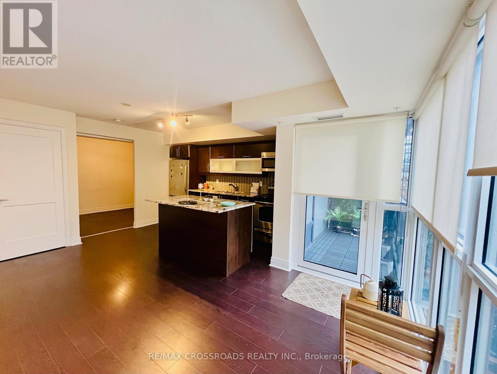 405 - 28 Ted Rogers Way, Toronto, Ontario  M4Y 2J4 - Photo 5 - C12999314