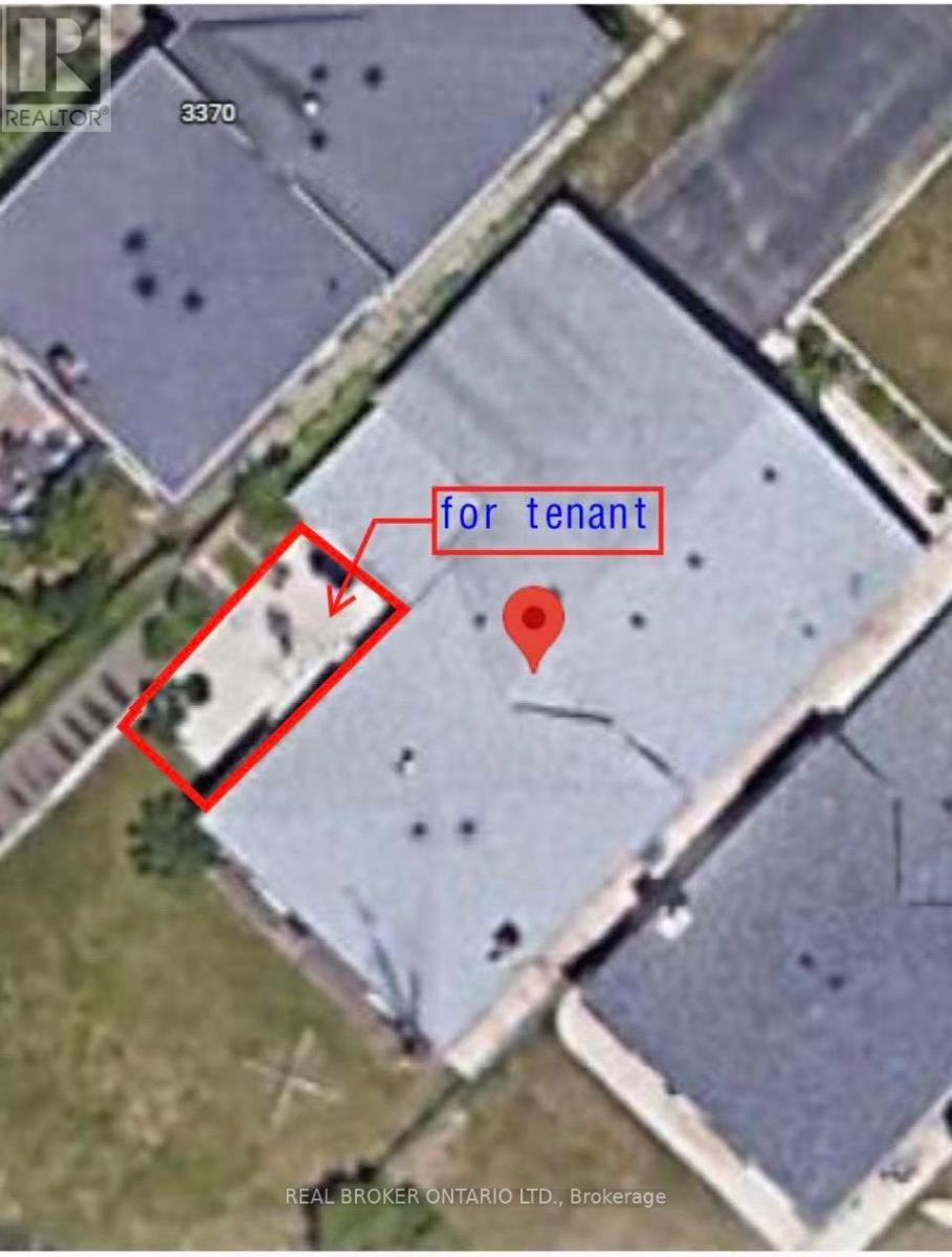 3364 Cedar Creek Drive, Mississauga, Ontario  L4Y 2Y1 - Photo 13 - W12999012