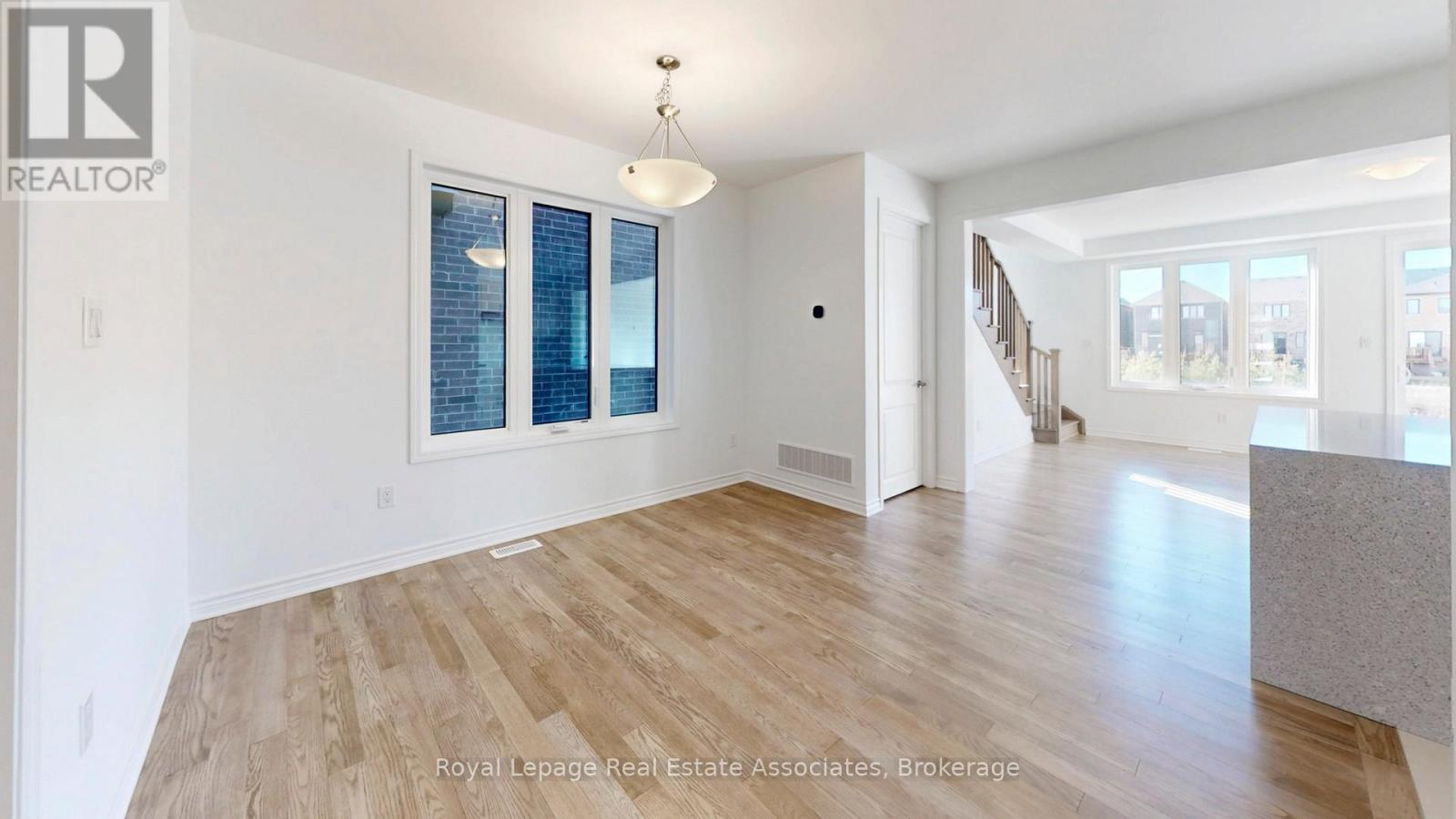 1531 Whitlock Avenue, Milton, Ontario  L9E 2J7 - Photo 10 - W13003348