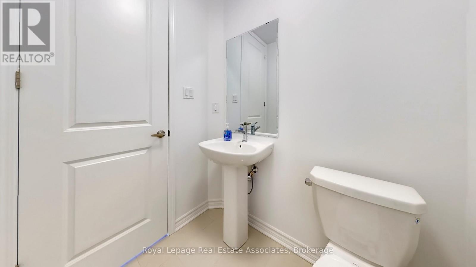 1531 Whitlock Avenue, Milton, Ontario  L9E 2J7 - Photo 7 - W13003348