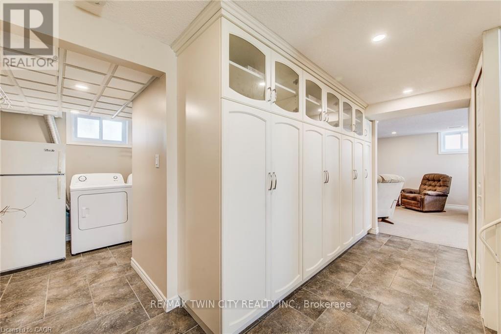 85 Burlington Drive, Kitchener, Ontario  N2B 1T4 - Photo 22 - X13003196