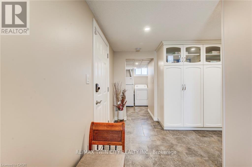 85 Burlington Drive, Kitchener, Ontario  N2B 1T4 - Photo 21 - X13003196