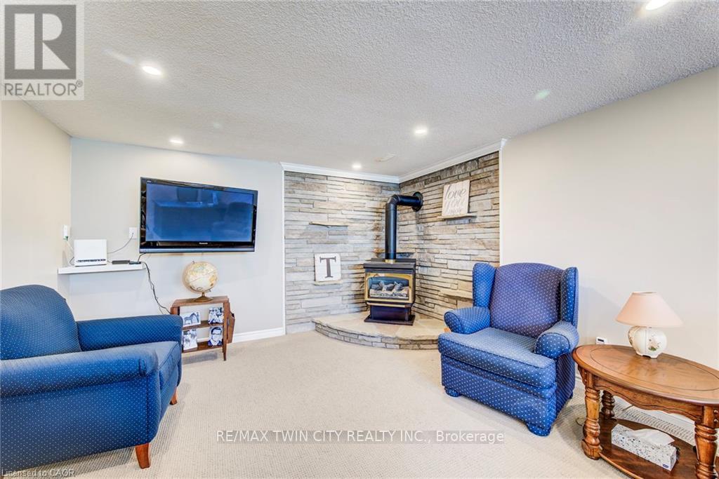 85 Burlington Drive, Kitchener, Ontario  N2B 1T4 - Photo 27 - X13003196