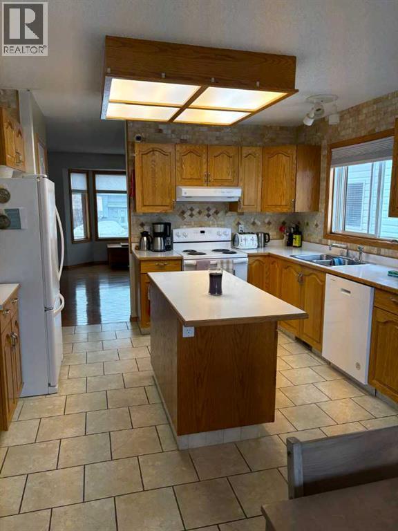 8914 104 Avenue, Grande Prairie, Alberta  T8X 1H9 - Photo 5 - A2295582