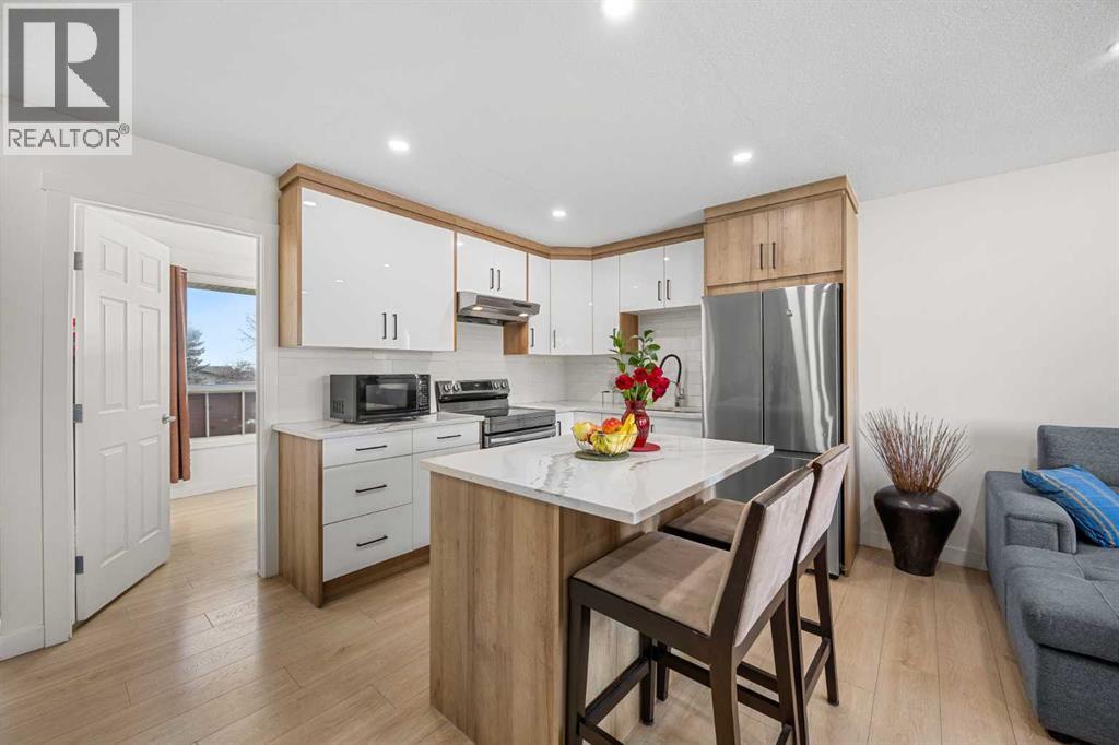 123 Radley Place SE, Calgary, Alberta  t2a 5x5 - Photo 3 - A2286312