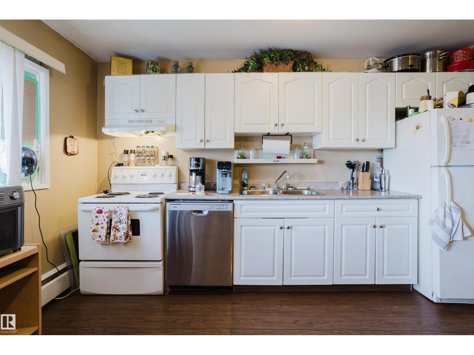 #402a 2908 116a Av Nw, Edmonton, Alberta  T5R 4R7 - Photo 3 - E4474364