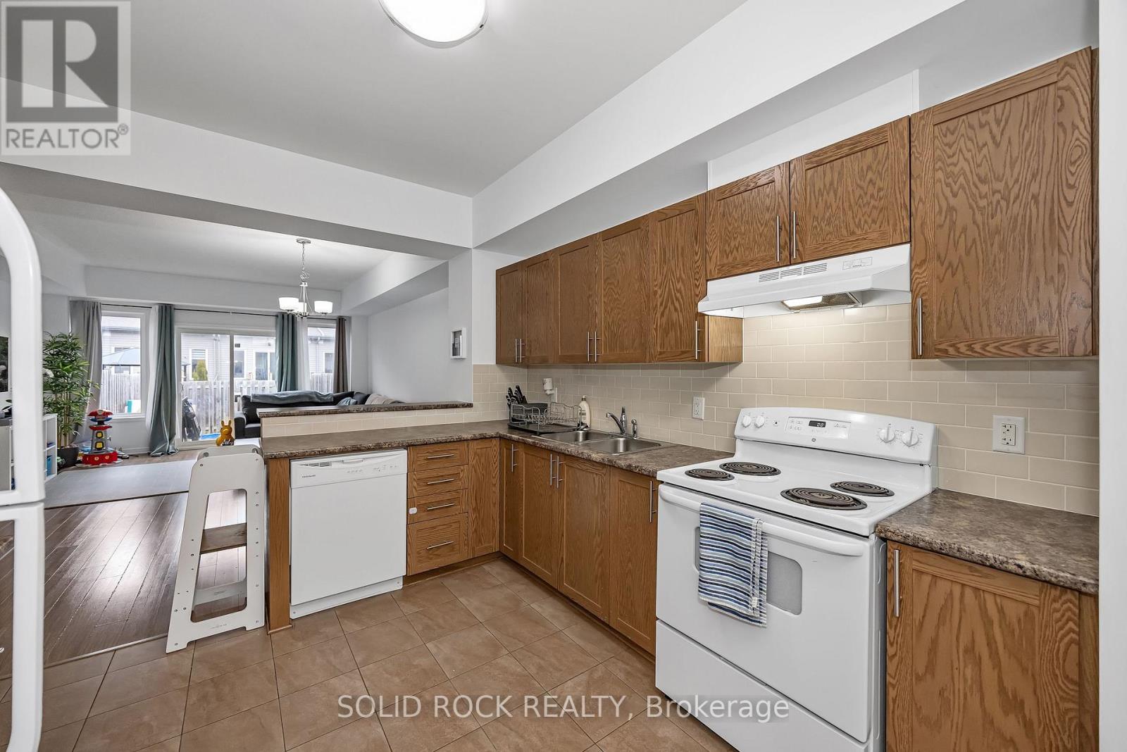 40 Gordon Ferguson Place, Arnprior, Ontario  K7S 2X3 - Photo 5 - X13003682