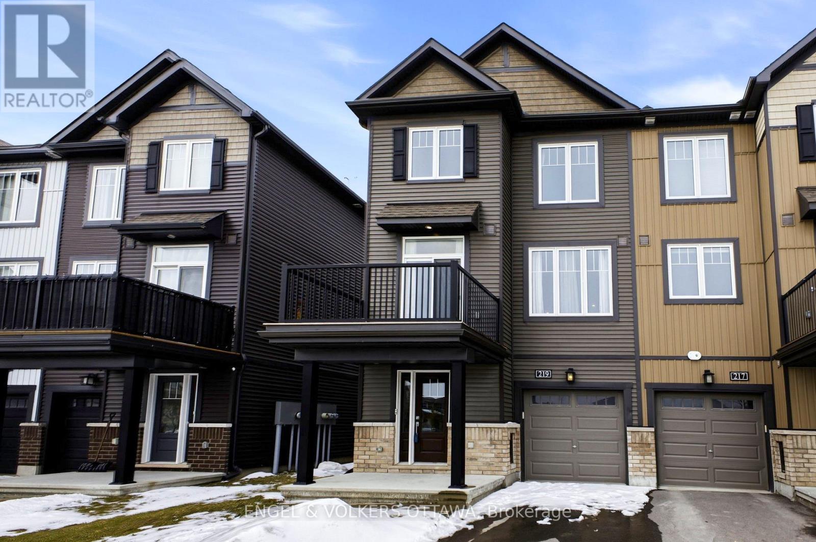 219 Liebe Terrace, Ottawa, Ontario  K2J 6R9 - Photo 2 - X13003700