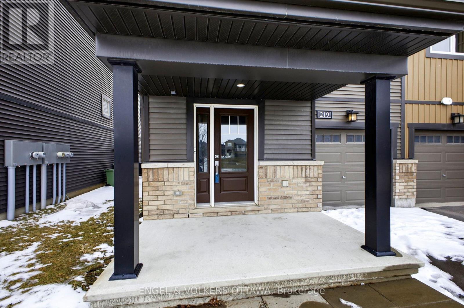 219 Liebe Terrace, Ottawa, Ontario  K2J 6R9 - Photo 3 - X13003700