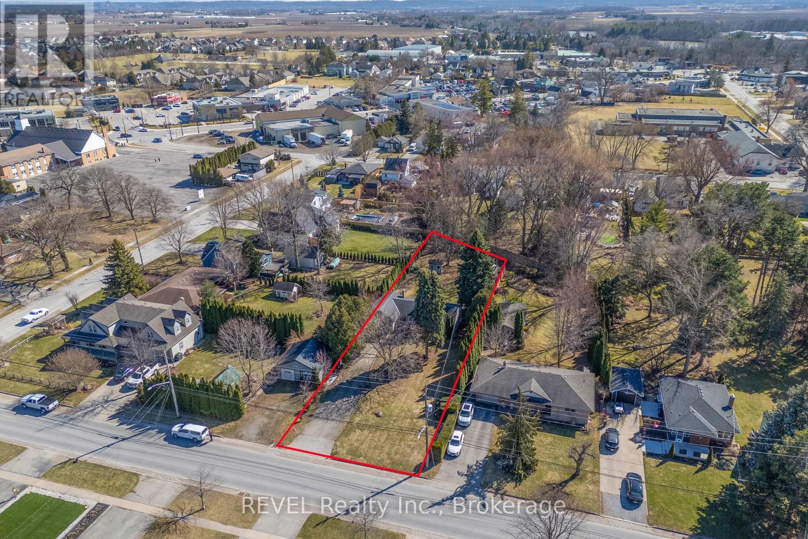 639 Penner Street, Niagara-On-The-Lake, Ontario  L0S 1T0 - Photo 2 - X13003688