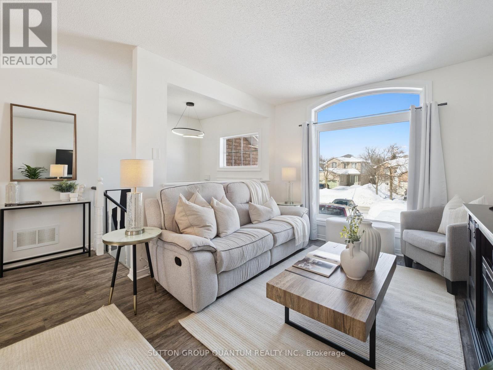 19 Leslie Avenue, Barrie, Ontario  L4N 9N9 - Photo 7 - S12828520