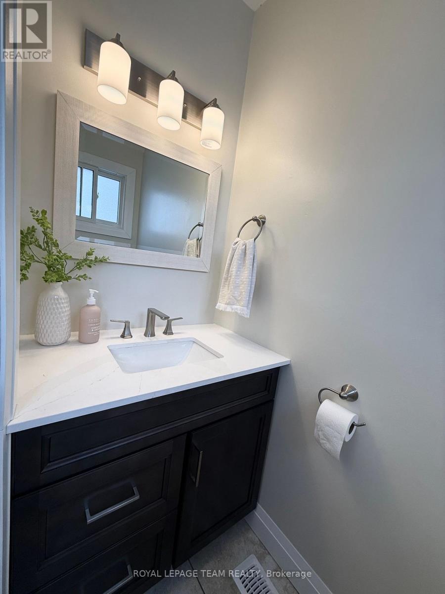 973 Eiffel Avenue, Ottawa, Ontario  K2C 0J3 - Photo 16 - X12772318