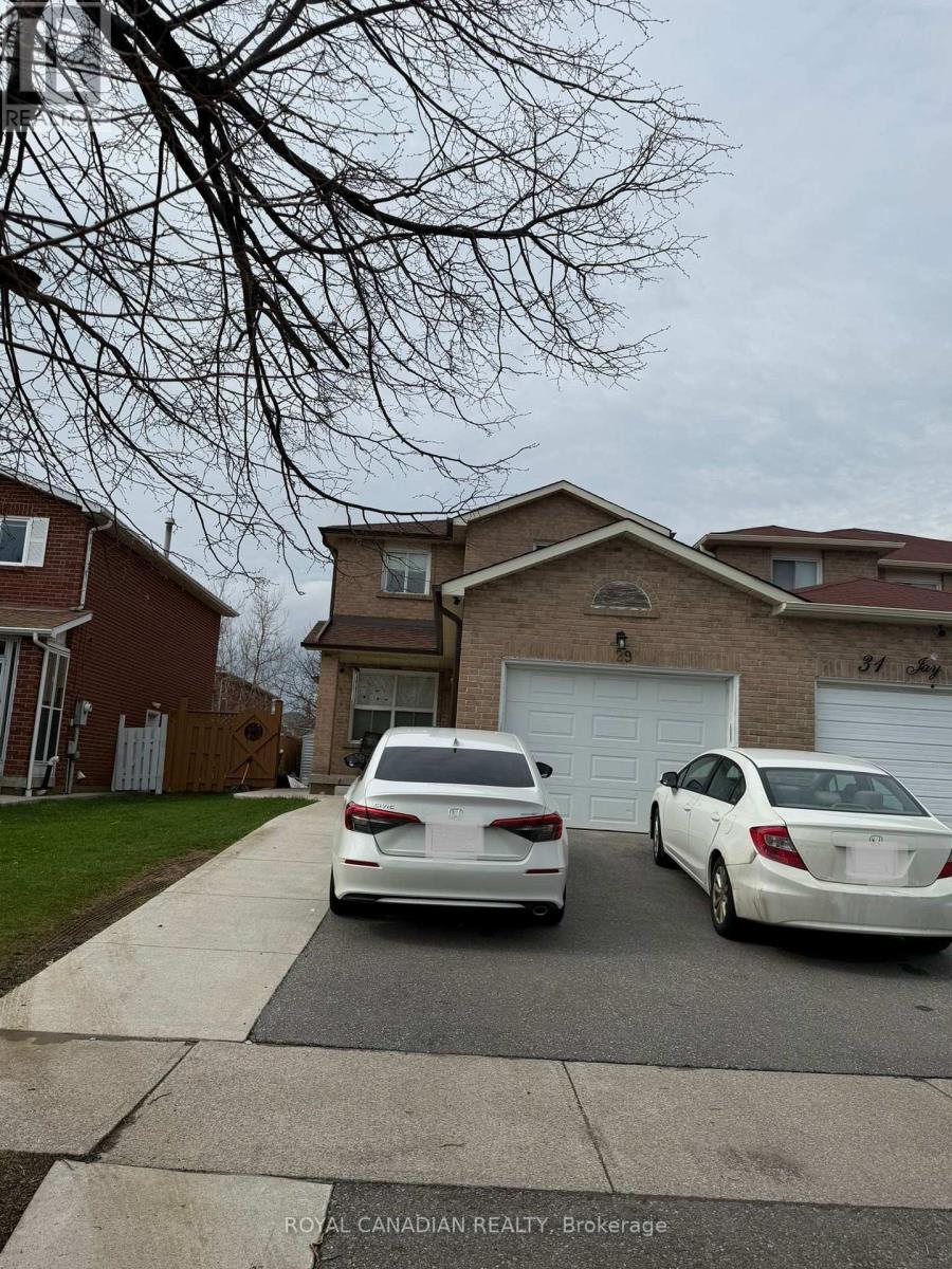 29 JAY STREET, Brampton, Ontario