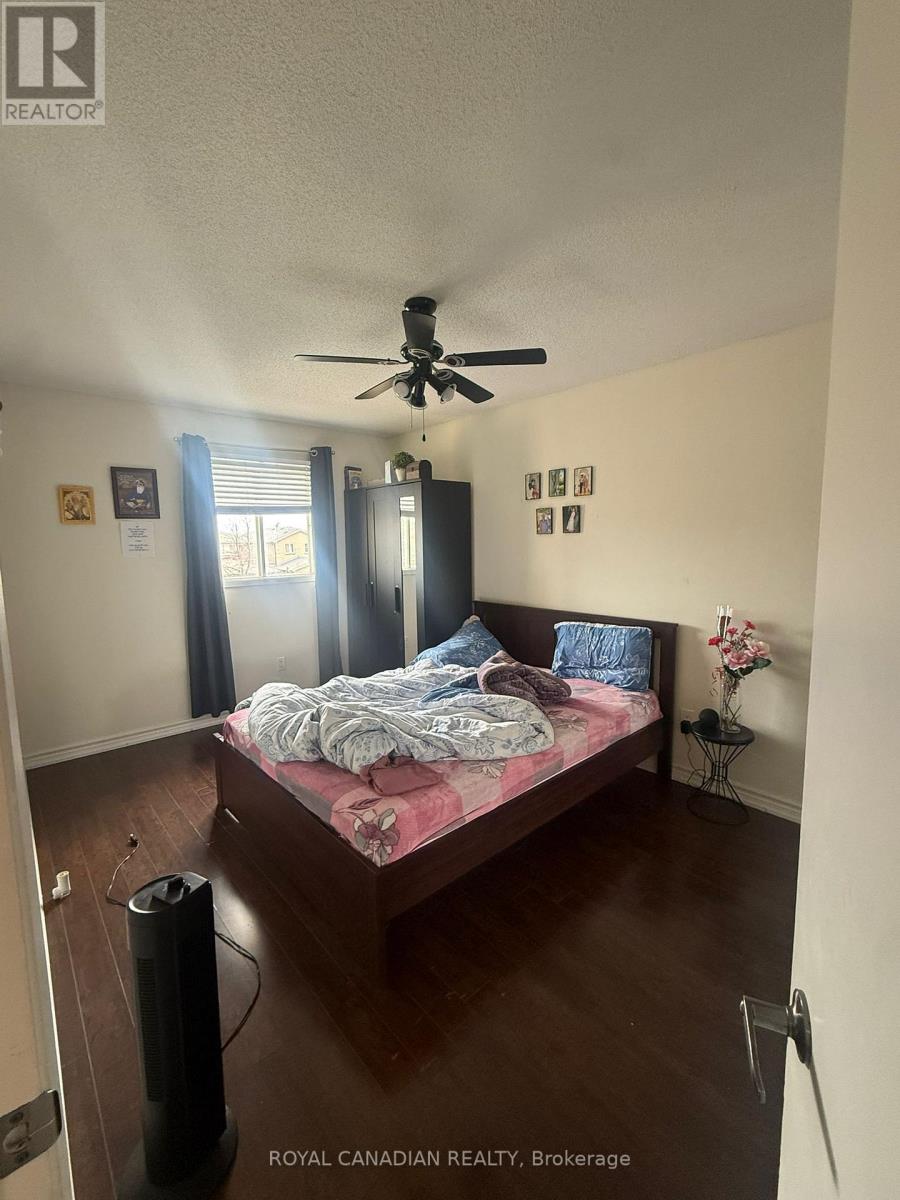 29 Jay Street, Brampton, Ontario  L6Z 3V9 - Photo 6 - W12958294