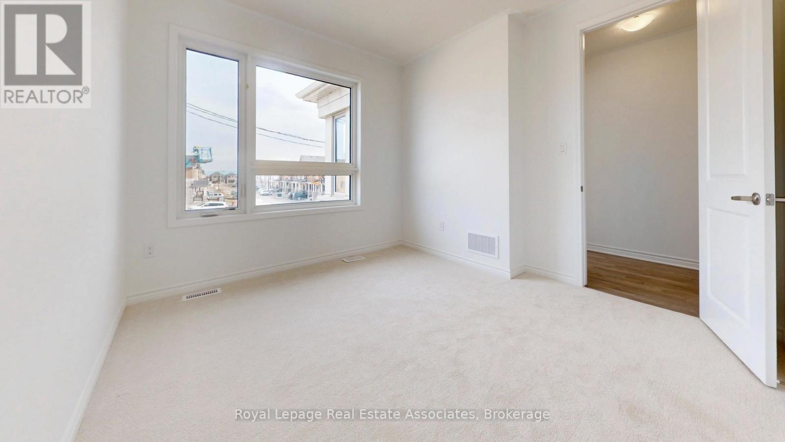 1531 Whitlock Avenue, Milton, Ontario  L9E 2J7 - Photo 32 - W13003348