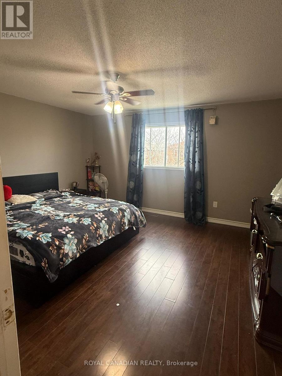 29 Jay Street, Brampton, Ontario  L6Z 3V9 - Photo 8 - W12958294